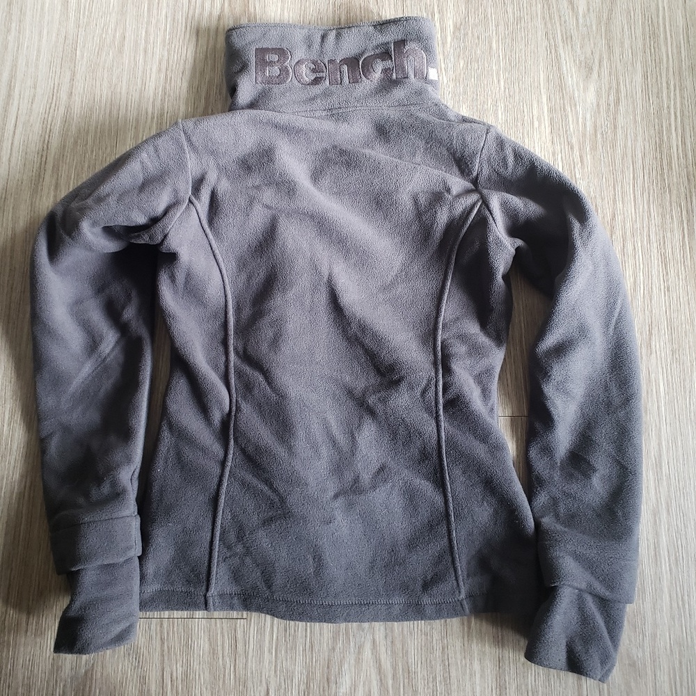 Bench asymmetrical zip up - Picture 6 of 6